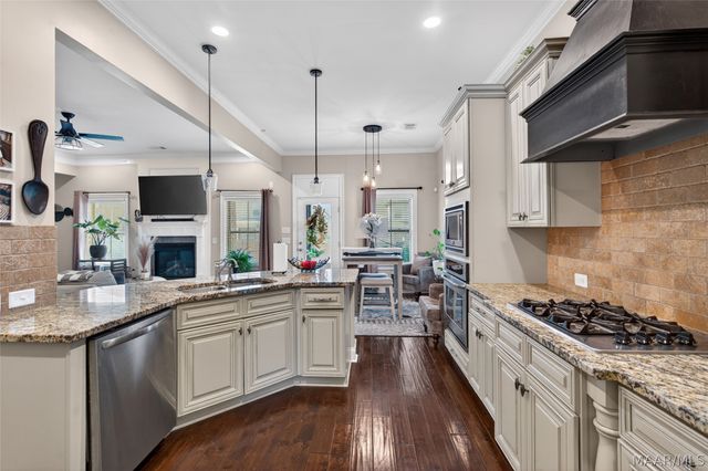 380 SYDNEY Drive S, Prattville, AL 36066