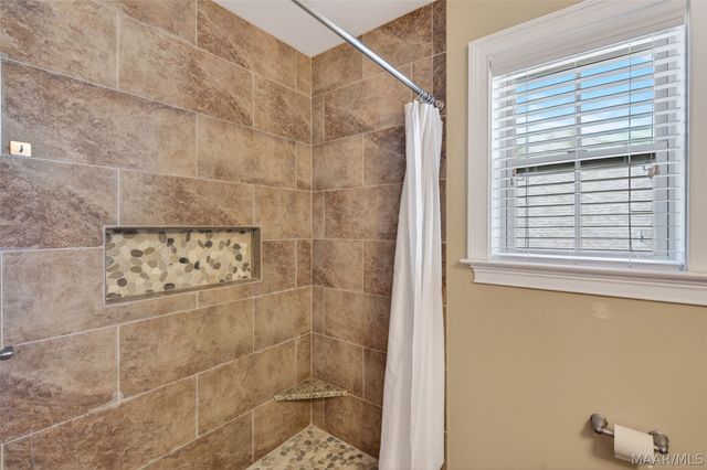 380 SYDNEY Drive S, Prattville, AL 36066