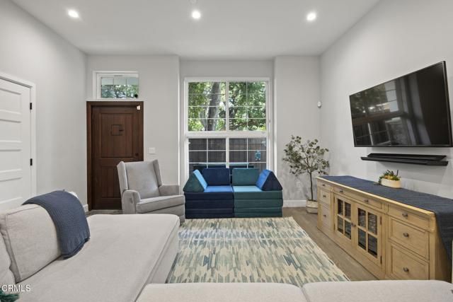 3236 Royal Oaks Drive 5, Thousand Oaks, CA 91362