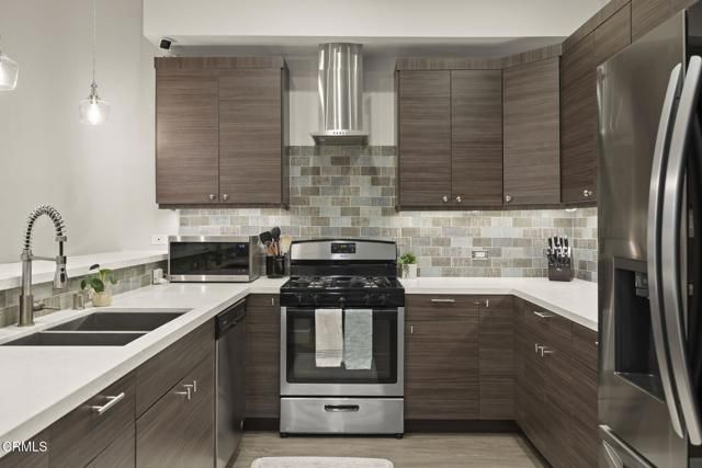 3236 Royal Oaks Drive 5, Thousand Oaks, CA 91362