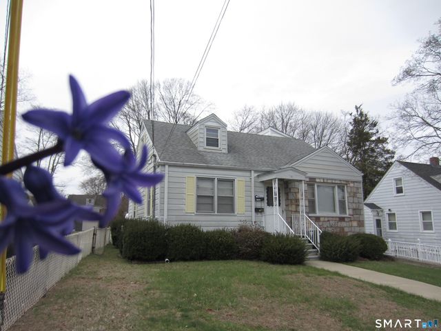 16 CHURCH Street 2, East Haven, CT 06512