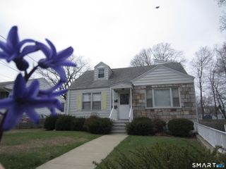 16 CHURCH Street 2, East Haven, CT 06512