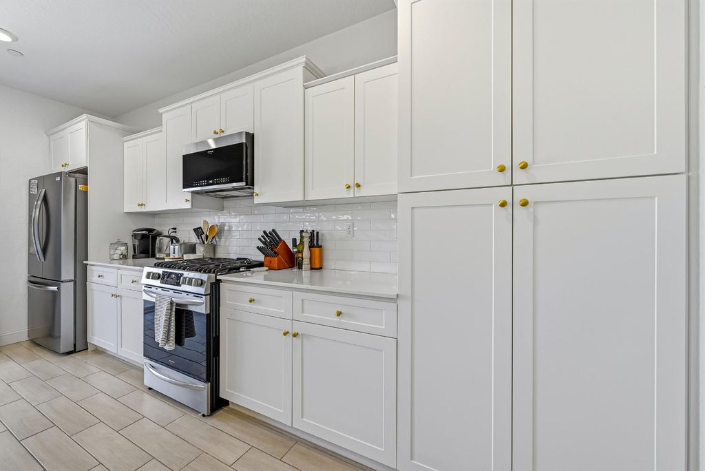 Image 29 of property listing at 324 Huntington Avenue S, Madera, CA 93636