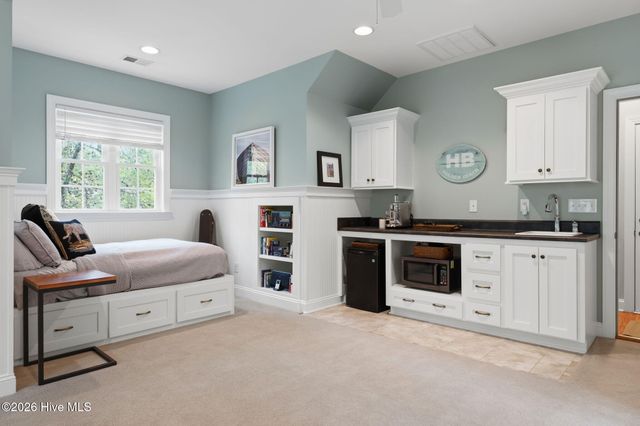 611 S Seascape Boulevard SW, Supply, NC 28462