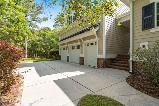 611 S Seascape Boulevard SW, Supply, NC 28462