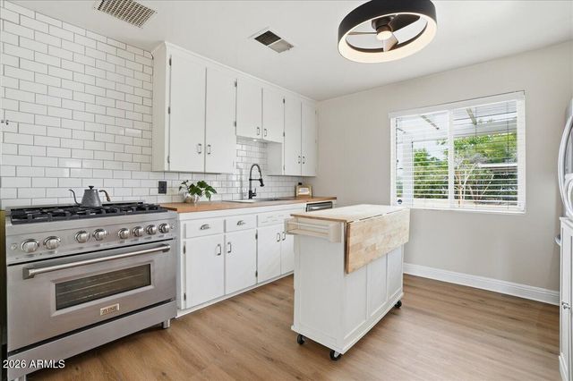 2134 W Mitchell Drive, Phoenix, AZ 85015