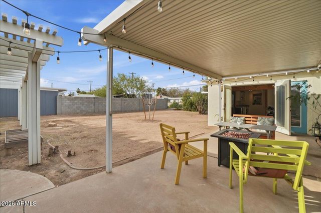 2134 W Mitchell Drive, Phoenix, AZ 85015