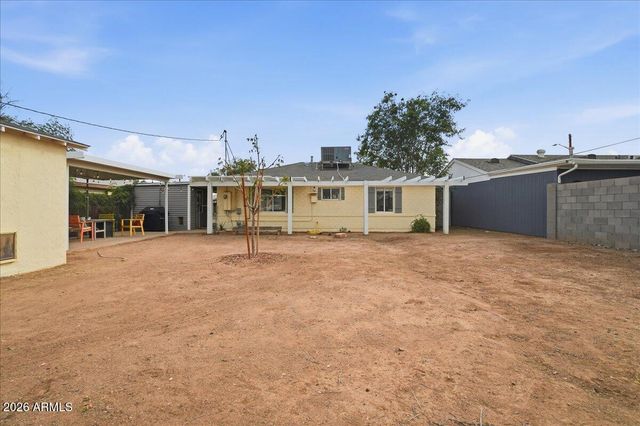 2134 W Mitchell Drive, Phoenix, AZ 85015