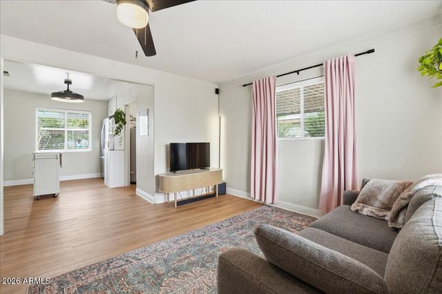 2134 W Mitchell Drive, Phoenix, AZ 85015