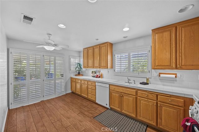 40311 Via Ambiente, Murrieta, CA 92562