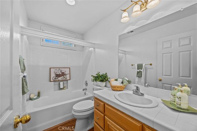40311 Via Ambiente, Murrieta, CA 92562