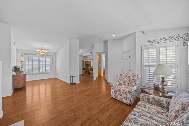 40311 Via Ambiente, Murrieta, CA 92562