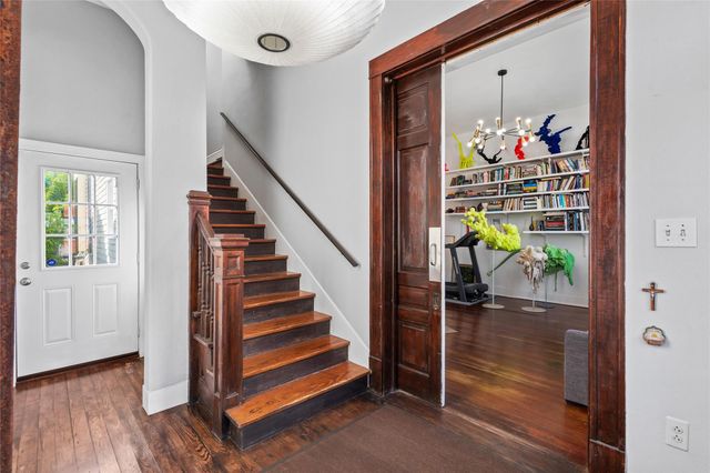 3625 Avenue O, Galveston, TX 77550