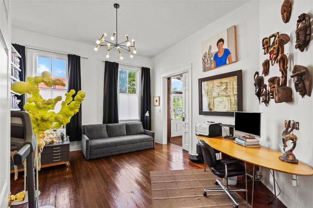 3625 Avenue O, Galveston, TX 77550