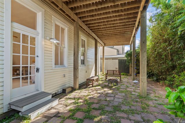 3625 Avenue O, Galveston, TX 77550