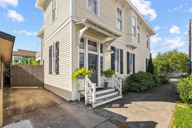 3625 Avenue O, Galveston, TX 77550