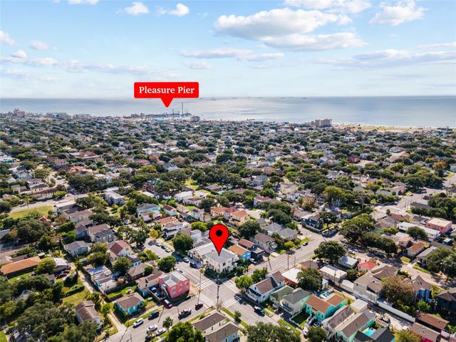 3625 Avenue O, Galveston, TX 77550