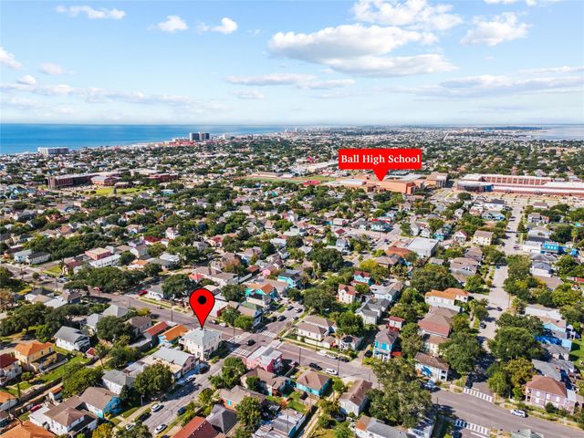 3625 Avenue O, Galveston, TX 77550