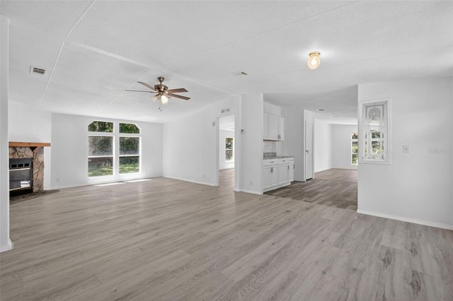 2630 COUNTY ROAD 426C, Lake Panasoffkee, FL 33538