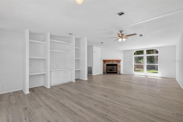 2630 COUNTY ROAD 426C, Lake Panasoffkee, FL 33538
