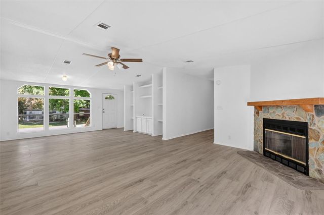 2630 COUNTY ROAD 426C, Lake Panasoffkee, FL 33538