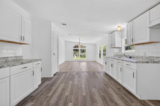 2630 COUNTY ROAD 426C, Lake Panasoffkee, FL 33538