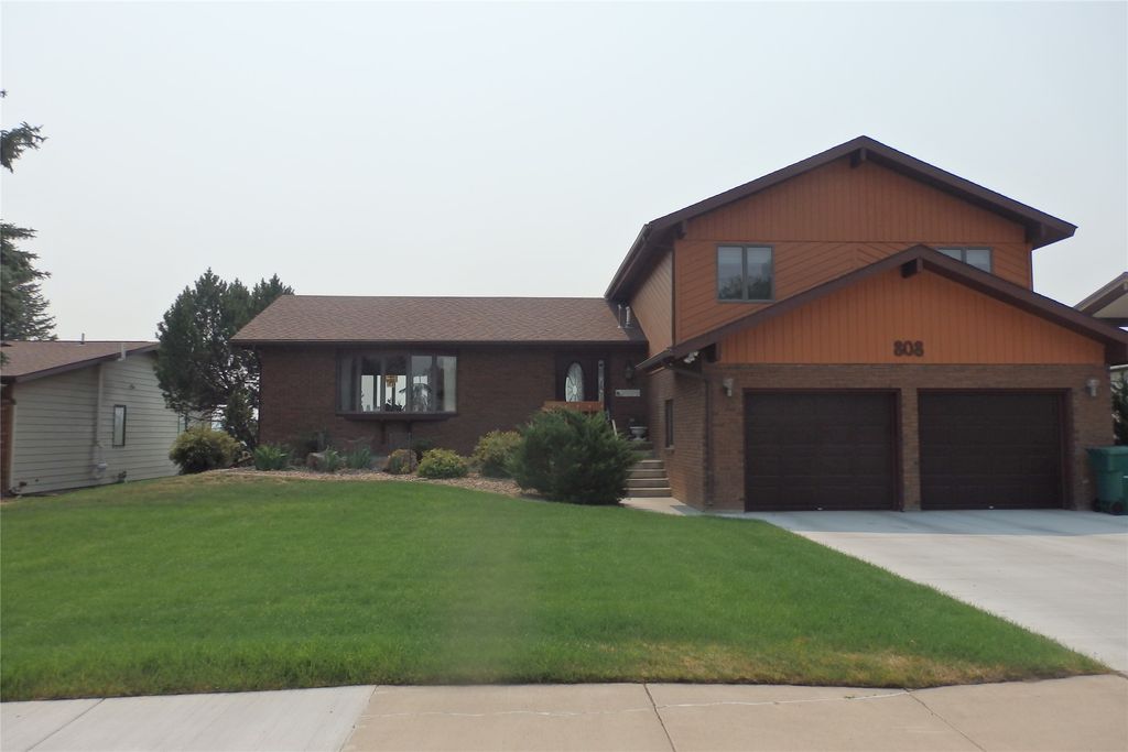 808 Grizzly Drive, Great Falls, MT 59404 photo 1