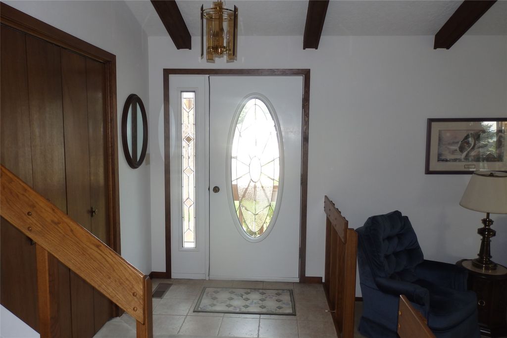 808 Grizzly Drive, Great Falls, MT 59404 photo 2