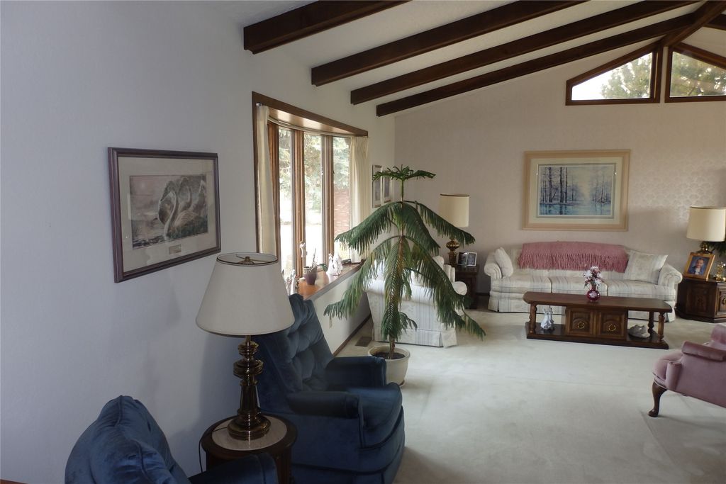 808 Grizzly Drive, Great Falls, MT 59404 photo 3