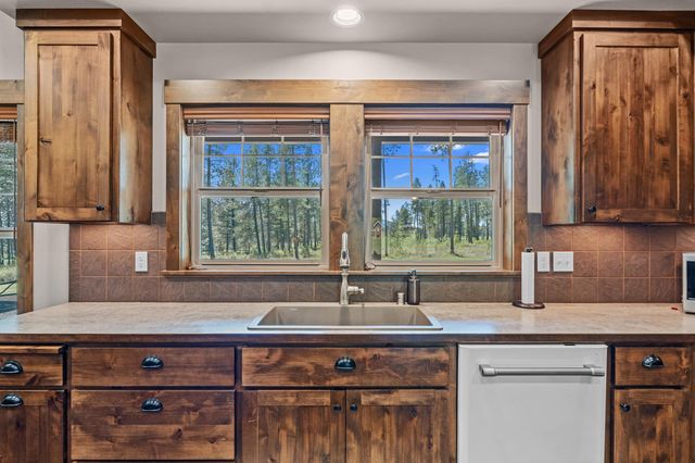 5034 Bittrich Antler Rd, Deer Park, WA 99006
