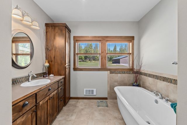 5034 Bittrich Antler Rd, Deer Park, WA 99006
