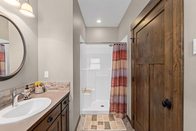 5034 Bittrich Antler Rd, Deer Park, WA 99006