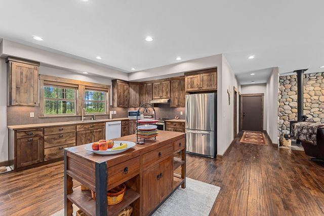5034 Bittrich Antler Rd, Deer Park, WA 99006