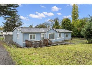 104 B St, Coos Bay, OR 97420