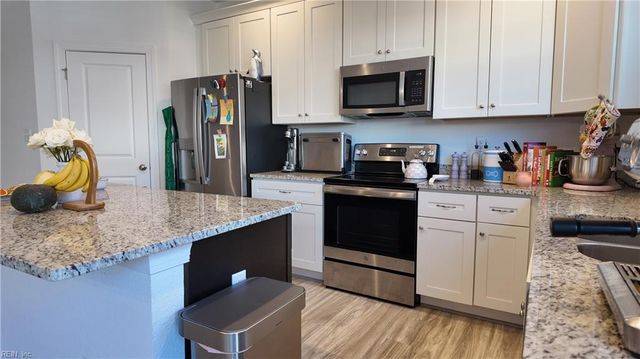 2420 Trafton PL, Chesapeake, VA 23320