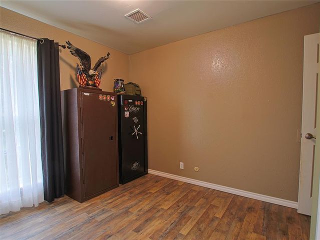 753 W Shepherd Drive, Mustang, OK 73064