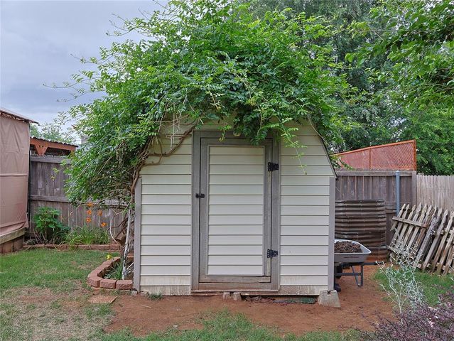 753 W Shepherd Drive, Mustang, OK 73064