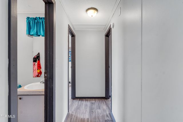 607 Northeast Spring Avenue, Wise, VA 24293