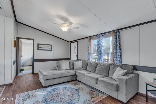 607 Northeast Spring Avenue, Wise, VA 24293