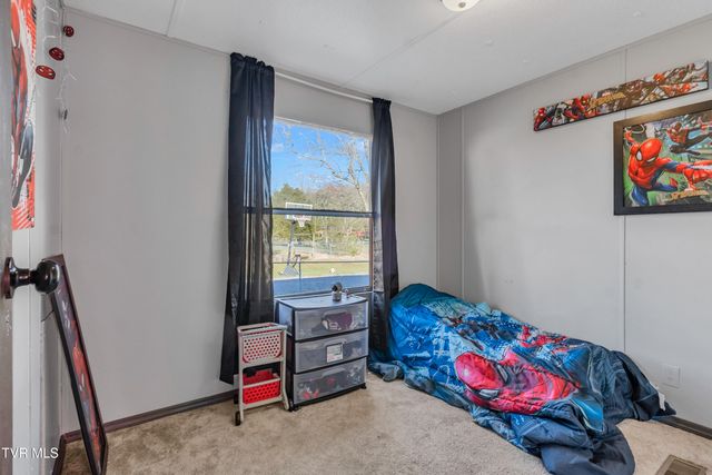 607 Northeast Spring Avenue, Wise, VA 24293