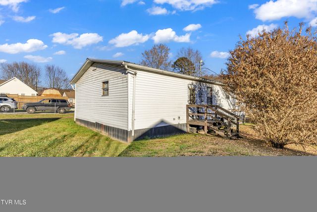 607 Northeast Spring Avenue, Wise, VA 24293
