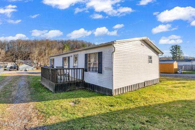 607 Northeast Spring Avenue, Wise, VA 24293