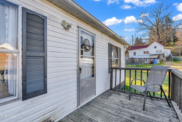 607 Northeast Spring Avenue, Wise, VA 24293