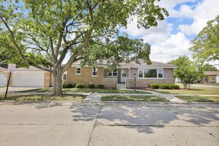 7506 33rd AVENUE, Kenosha, WI 53142