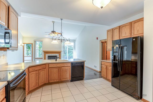 306 Greenview Lane, Lake Villa, IL 60046