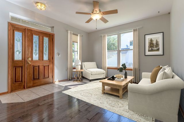 306 Greenview Lane, Lake Villa, IL 60046