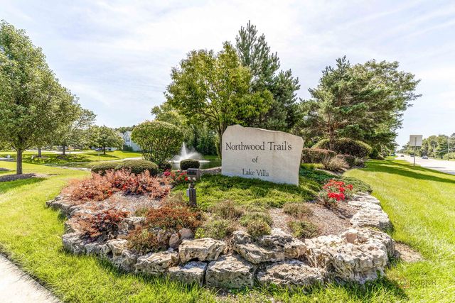 306 Greenview Lane, Lake Villa, IL 60046