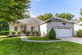 306 Greenview Lane, Lake Villa, IL 60046