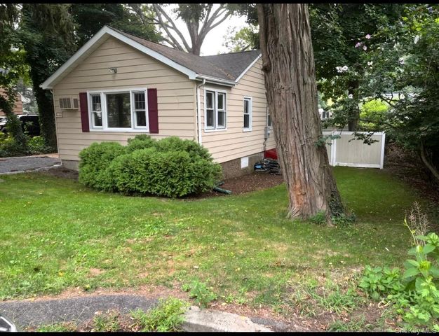 18 Kew, Sound Beach, NY 11789