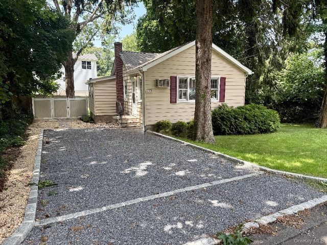 18 Kew, Sound Beach, NY 11789